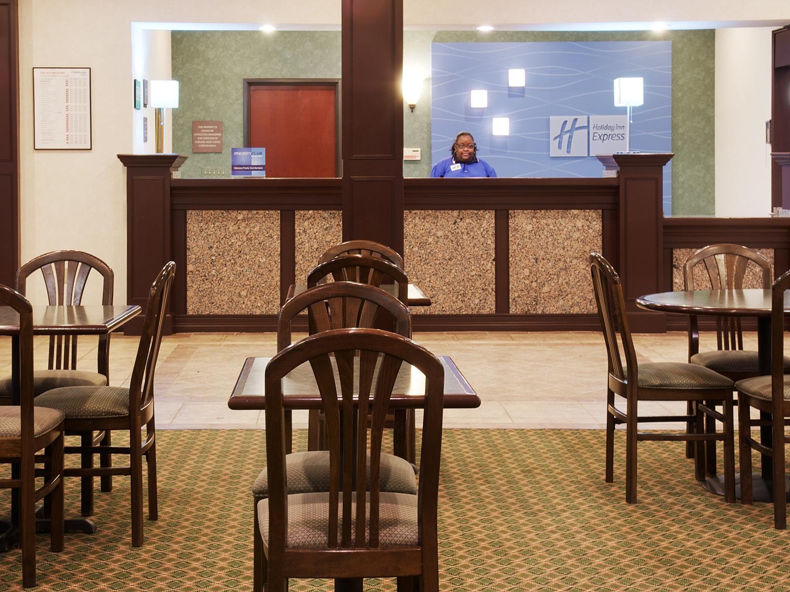 Holiday Inn Express Hotel & Suites Livingston Ngoại thất bức ảnh